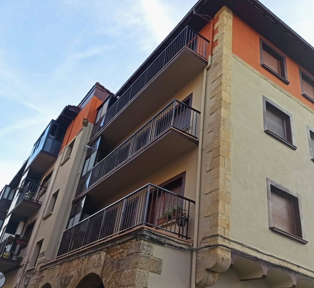 Fachada tradicional rehabilitada en Mungia